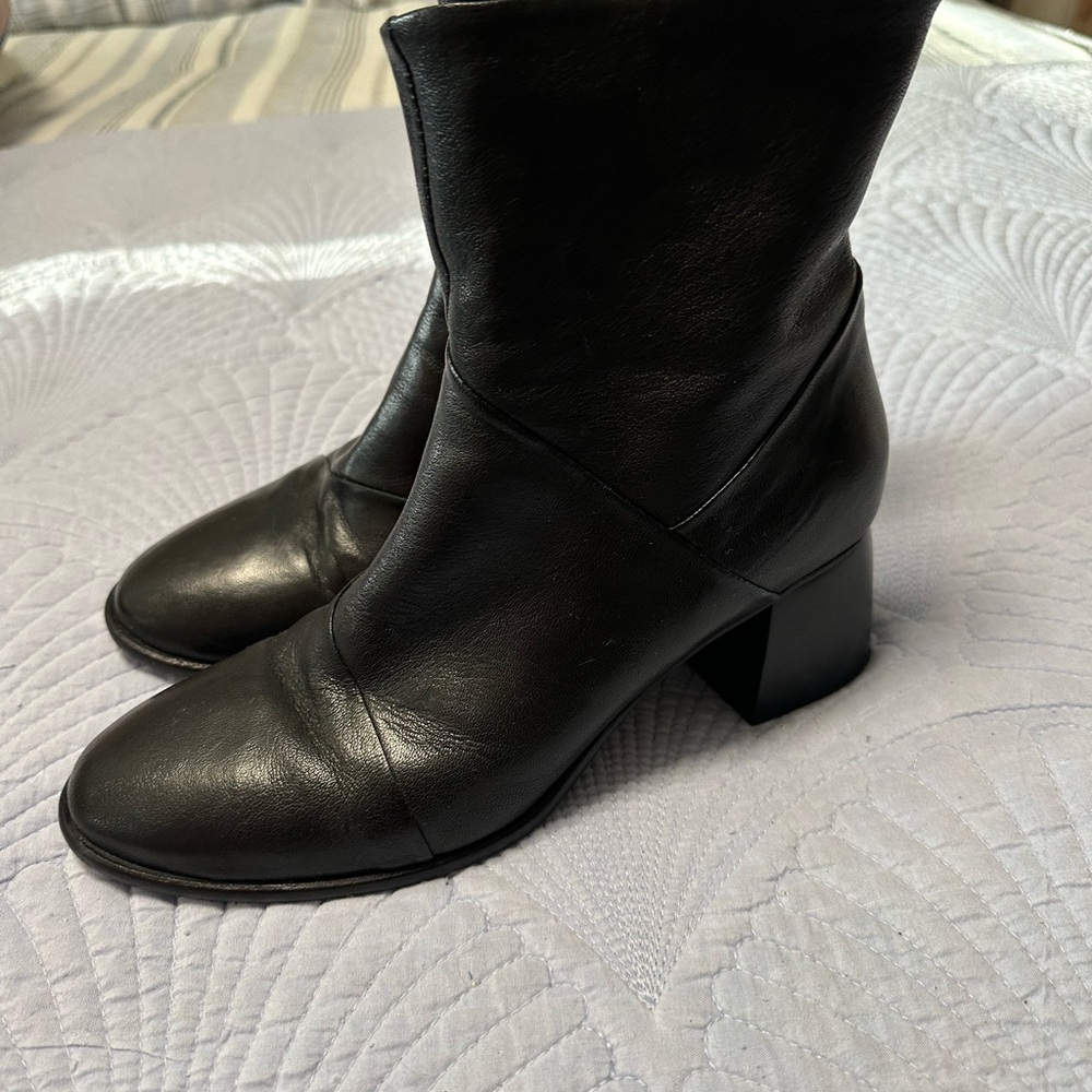 Napoleoni Black Leather Heeled Boots - Picture 2 of 8